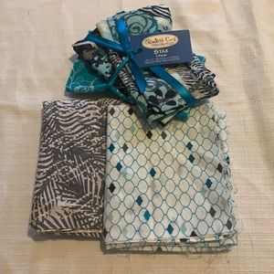 Set of 5 pieces of sewing materials